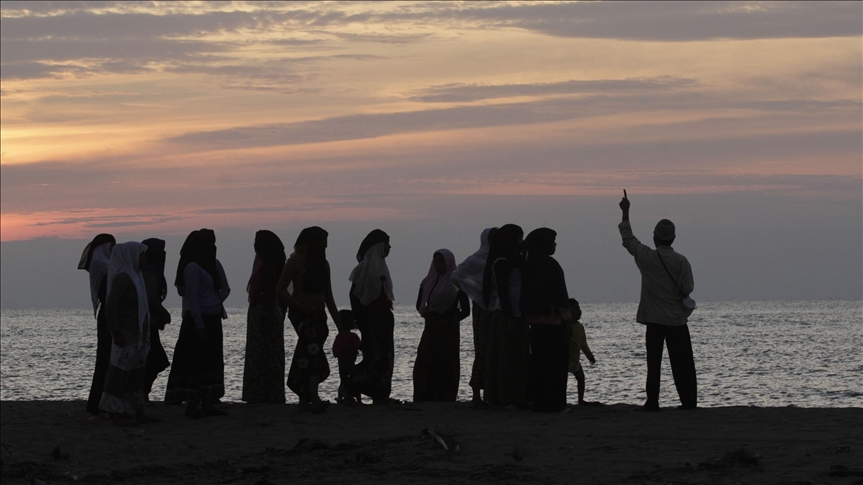 37 Muslim Rohingya Ditemukan di Pantai Malaysia